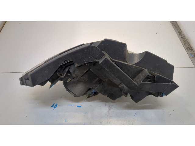 Фара передняя  Renault Megane 2 2002-2009 правая 