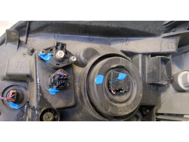 Фара передняя  Nissan X-Trail (T30) 2001-2006 правая 