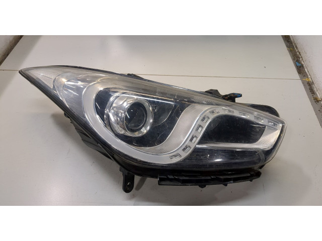 Фара передняя  Hyundai i40 2011-2015 правая 