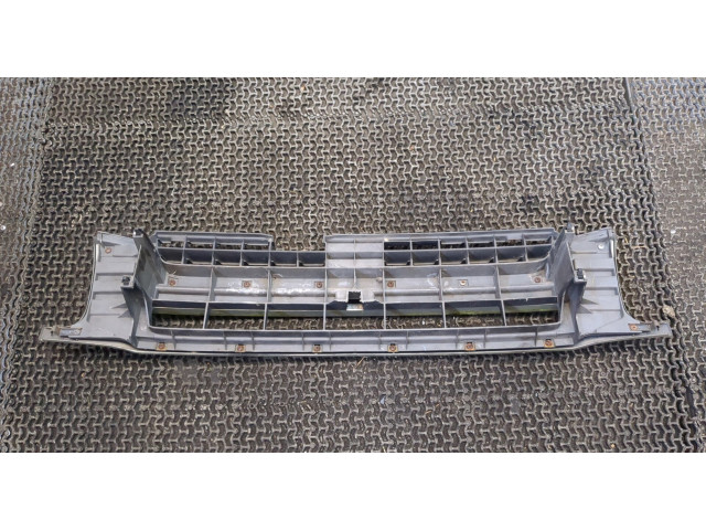 Решетка радиатора  Nissan Pathfinder 1996-2005          3.2 623101W312