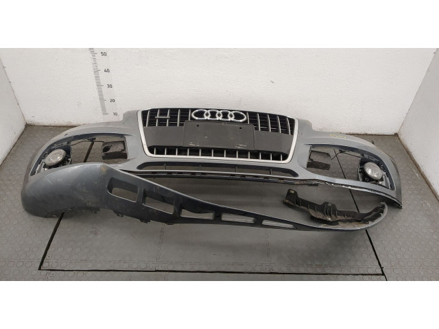 Решетка радиатора  Audi Q5 2008-2017          8R0853651AF