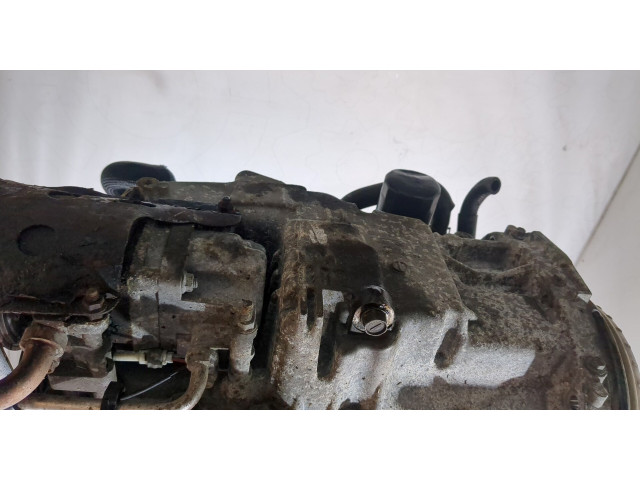Клапанная крышка двигателя ДВС  Mazda 5 (CR) 2005-2010   L50210210B   