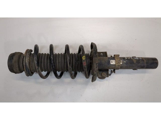 Стойка амортизатора  Skoda Fabia 2010-2014 6Q0413031BJ, 6Q0411105AG    1.2  бензин