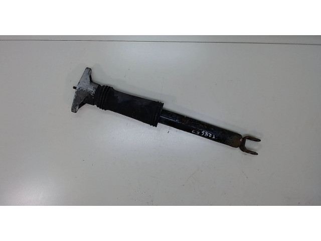 Стойка амортизатора  Hyundai i30 2007-2012 553112R700    1.6  дизель