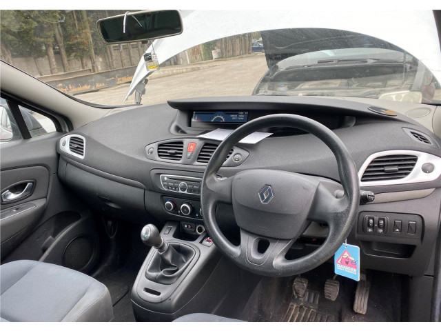 Задний фонарь     265500013r   Renault Scenic 2009-2012 