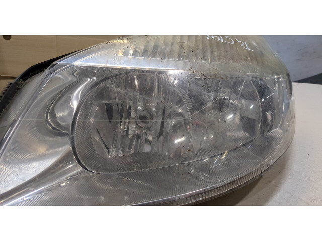 Фара передняя  Renault Scenic 2003-2009 левая 