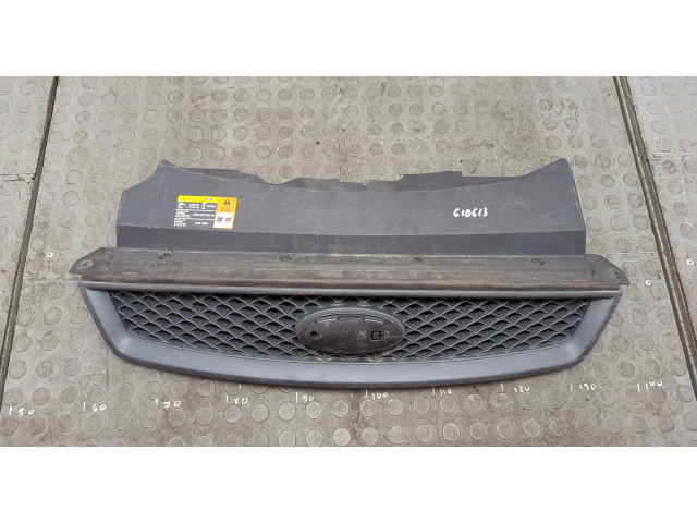 Решетка радиатора  Ford Focus 2 2005-2008          1508154, 4M518200AK