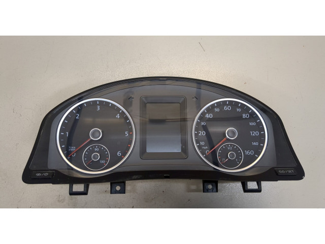 Панель приборов  Volkswagen Tiguan 2011-2016            