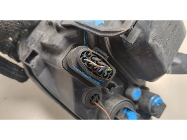 Фара передняя  Ford Focus 2 2005-2008 правая 