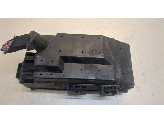 Блок предохранителей  Jeep Grand Cherokee 2004-2010         