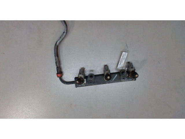 Форсунка топливная  Mitsubishi Colt 2004-2008    MR988977     