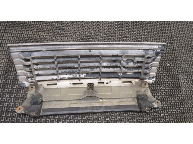 Решетка радиатора  Land Rover Range Rover 2 1994-2003             2.5 BTR5332