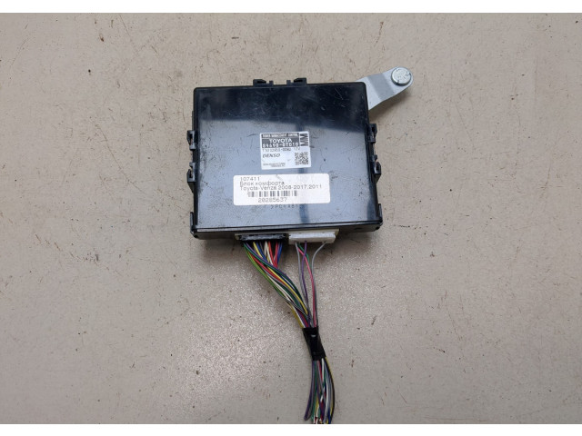 Блок комфорта  Toyota Venza 2008-2017      896900T010, 1028500082  