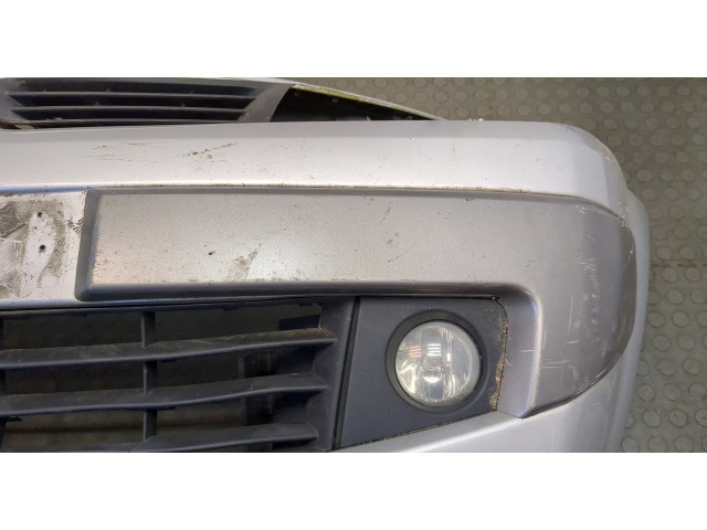 Бампер  Renault Megane 2 2002-2009 передний   7701476892