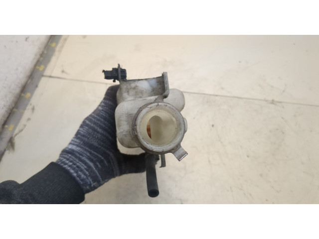 Бачок омывателя  Mitsubishi Colt 2004-2008 MN130400, A4545000249   
