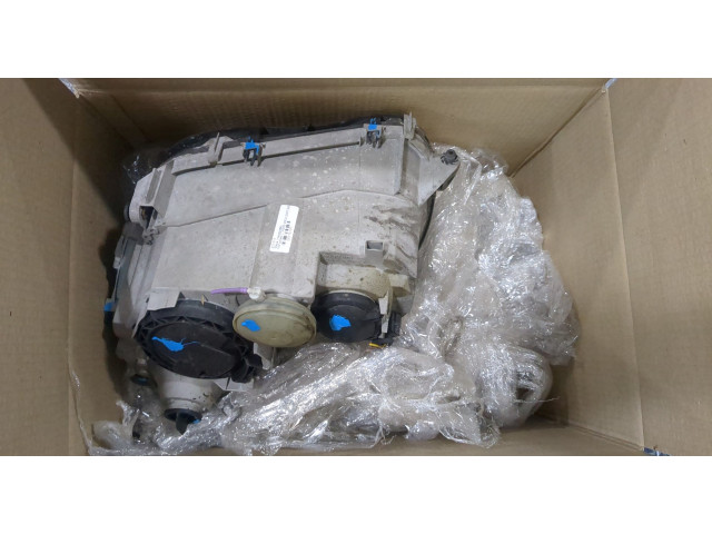 Фара передняя  Mercedes C W203 2000-2007 правая 