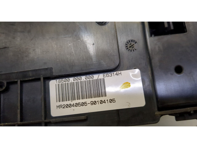 Блок предохранителей  BMW 3 E46 1998-2005      8364542   