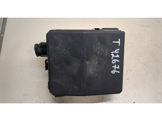 Блок предохранителей  Mitsubishi ASX      PR06102000   