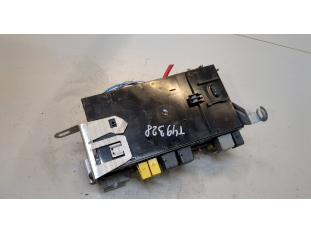 Блок предохранителей  Mercedes E W211 2002-2009      5DK00804727, A2115455301   