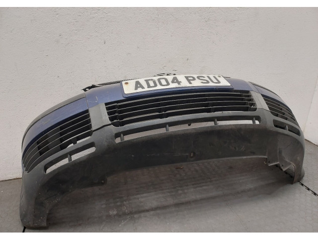 Бампер  Volkswagen Passat 5 2000-2005 передний   