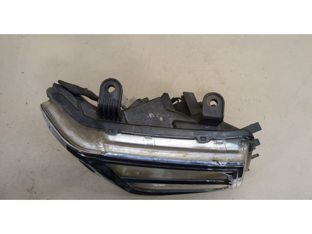 Фара передняя  Nissan Pathfinder 2004-2014 правая 