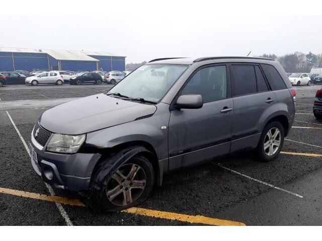 Фара передняя  Suzuki Grand Vitara 2005-2015 правая 