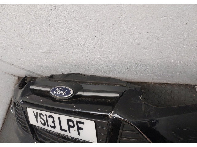 Решетка радиатора  Ford Focus 3 2011-2015          