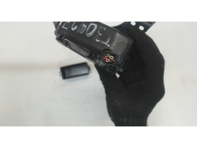 Блок реле  Lexus IS 2005-2013      8266253110    2.5