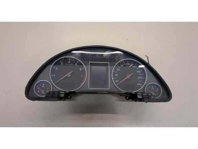 Панель приборов  Audi A4 (B6) 2000-2006       8E0920900F     
