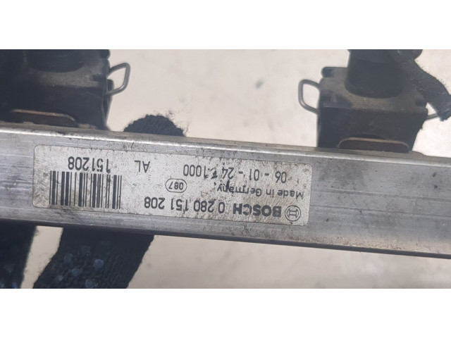 Форсунка топливная  Opel Meriva 2003-2010    0280151208     