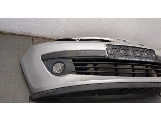 Решетка радиатора  Renault Clio 2005-2009          