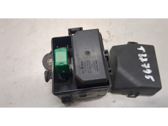 Блок предохранителей  Lexus LS430 UCF30 2000-2006      8826330150, 0618000010     4.3