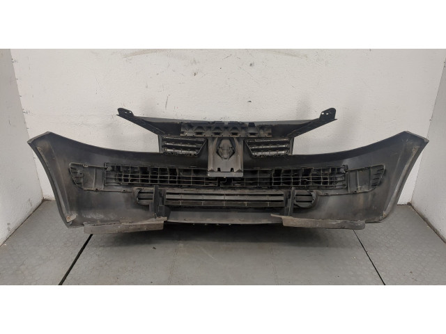 Бампер  Renault Megane 2 2002-2009 передний   