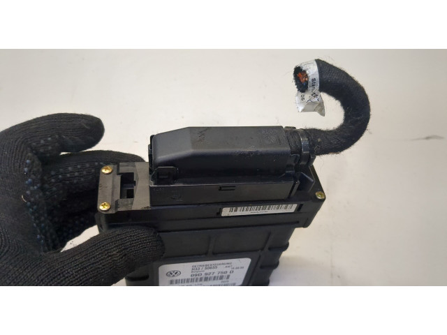 Блок управления АКПП / КПП  Volkswagen Touareg 2002-2007     