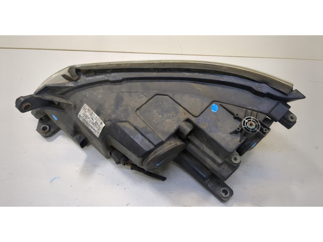 Фара передняя  Volkswagen Tiguan 2007-2011 правая 
