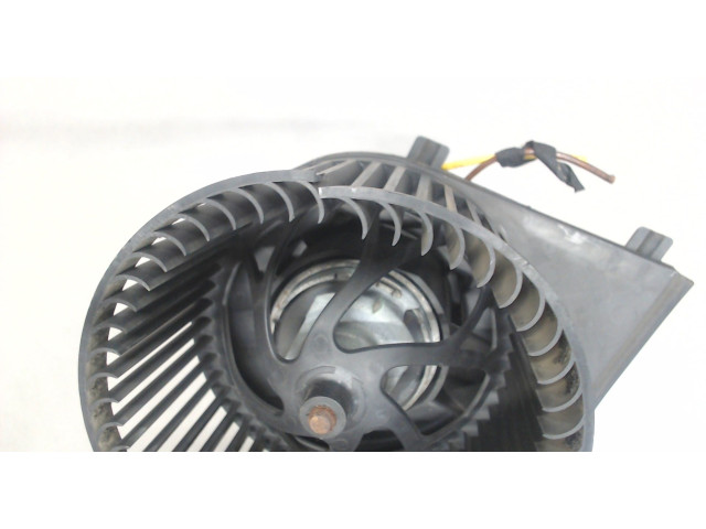 Моторчик печки  Audi A3 (8L1) 1996-2003 1J0959971      1J0959971   