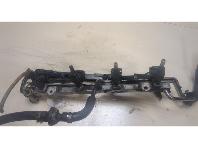 Форсунка топливная  Volkswagen Sharan 2000-2010    06A133681F, 022906031J     