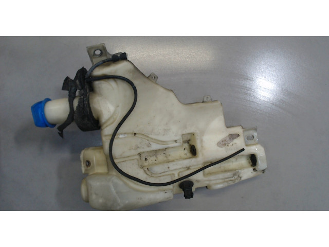 Бачок омывателя  Audi A8 (D3) 2002-2005 4E0955453J     3.7