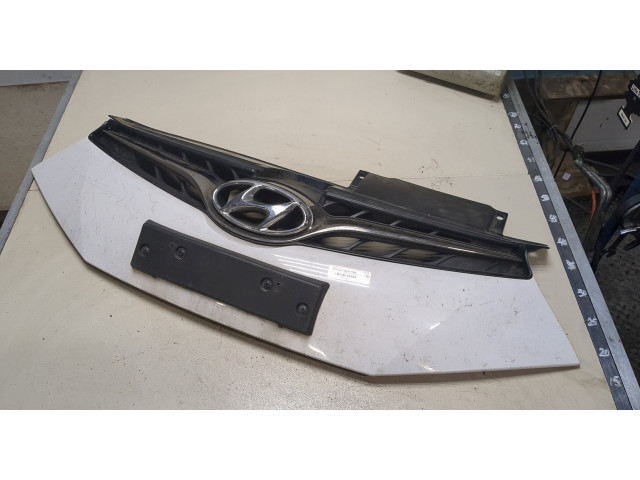 Решетка радиатора  Hyundai Elantra 2010-2014          1.8 863503X500