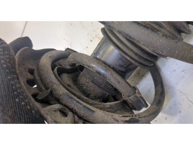 Стойка амортизатора  Hyundai i40 2011-2015     1.7  дизель