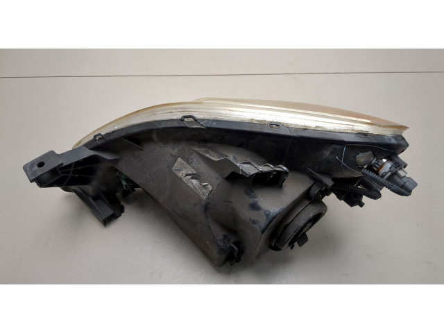 Фара передняя  Honda CR-V 2001-2006 правая 