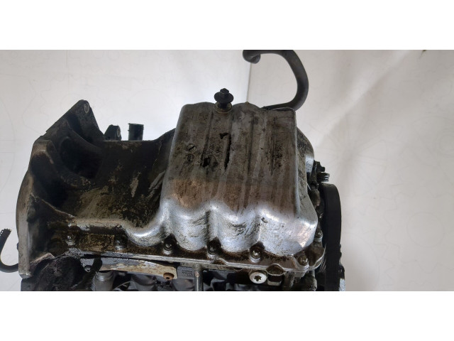 Клапанная крышка двигателя ДВС  Opel Corsa D 2006-2011 1.2  55351461   