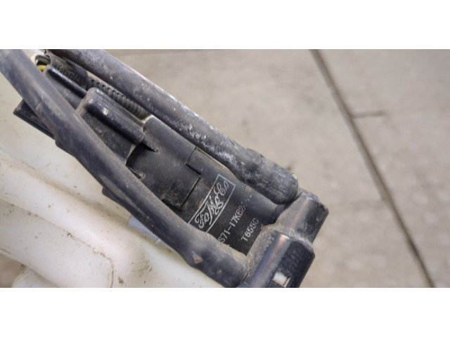 Бачок омывателя  Ford Kuga 2008-2012    