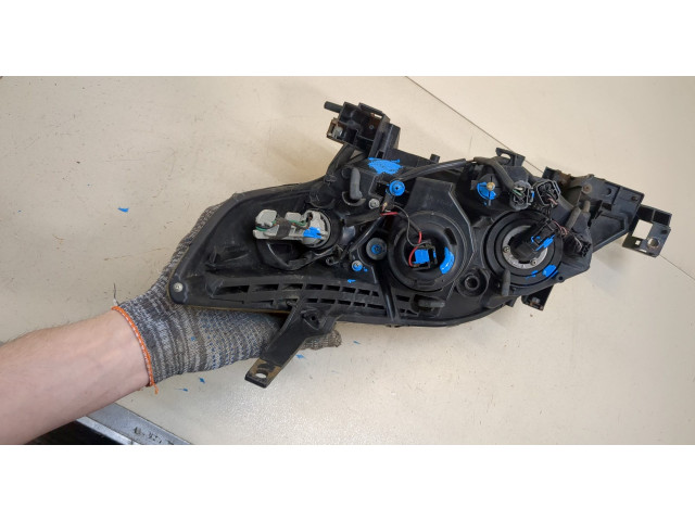 Фара передняя  Mazda 5 (CR) 2005-2010 правая 