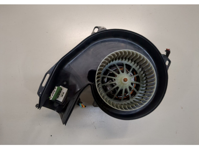 Моторчик печки  Opel Meriva 2003-2010 13124703     13124703   