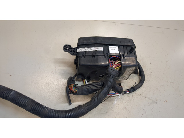 Блок предохранителей  Hyundai Getz      912411C203   