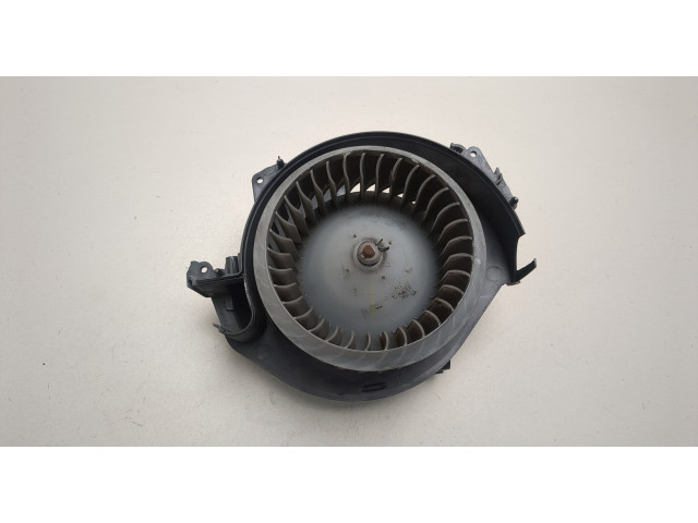 Моторчик печки  Audi A6 (C6) 2004-2011 4F0820020A    4F0820020A   