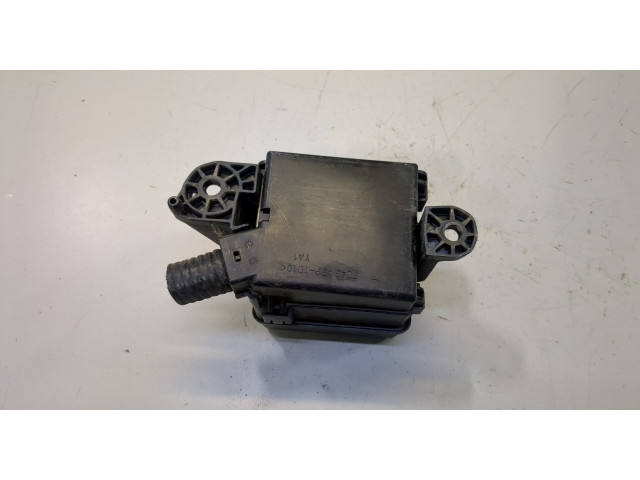 Блок предохранителей  Lexus LS460 2006-2012          4.6