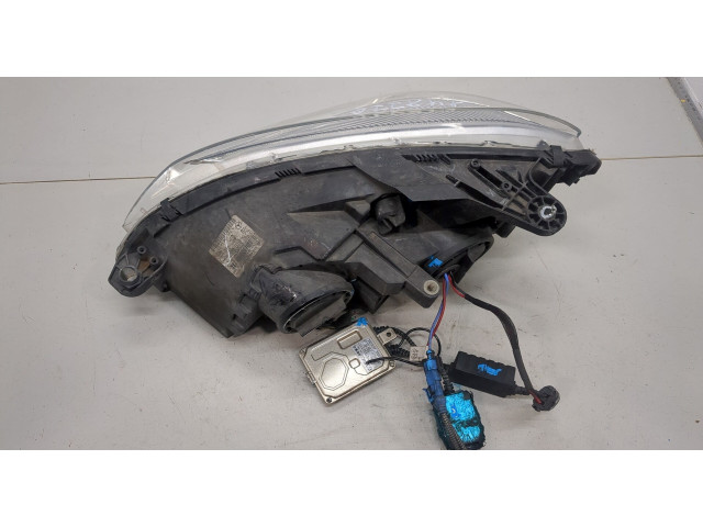 Фара передняя  Mercedes C W204 2007-2013 правая 