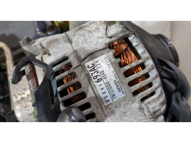 Клапанная крышка двигателя ДВС  Jeep Liberty 2002-2006 3.7     